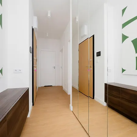 Exceptional For 6 People By Renters Prestige