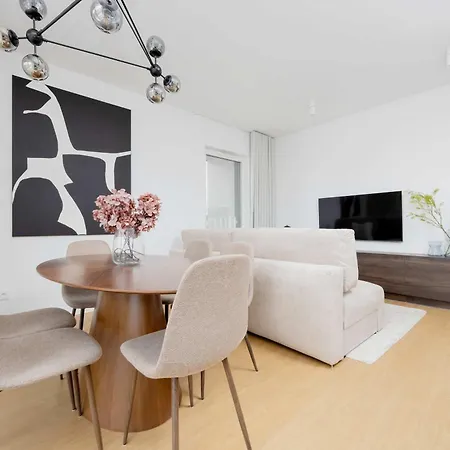 Exceptional For 6 People By Renters Prestige Διαμέρισμα