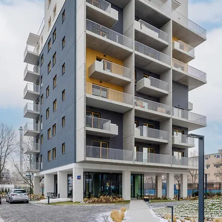 Exceptional For 6 People By Renters Prestige Apartman Varsó
