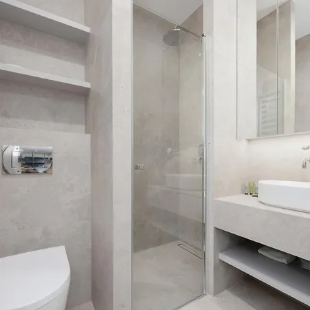 Exceptional For 6 People By Renters Prestige * Warsaw