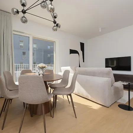 Exceptional For 6 People By Renters Prestige * Warsaw