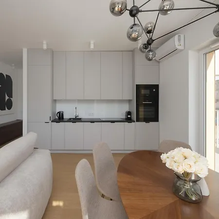 Apartment Exceptional For 6 People By Renters Prestige Warsaw