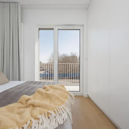 Exceptional For 6 People By Renters Prestige Apartment